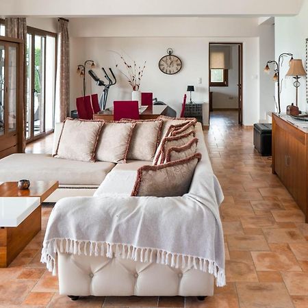 Luxury Villa Hera - Beachfront Roda  Exterior foto