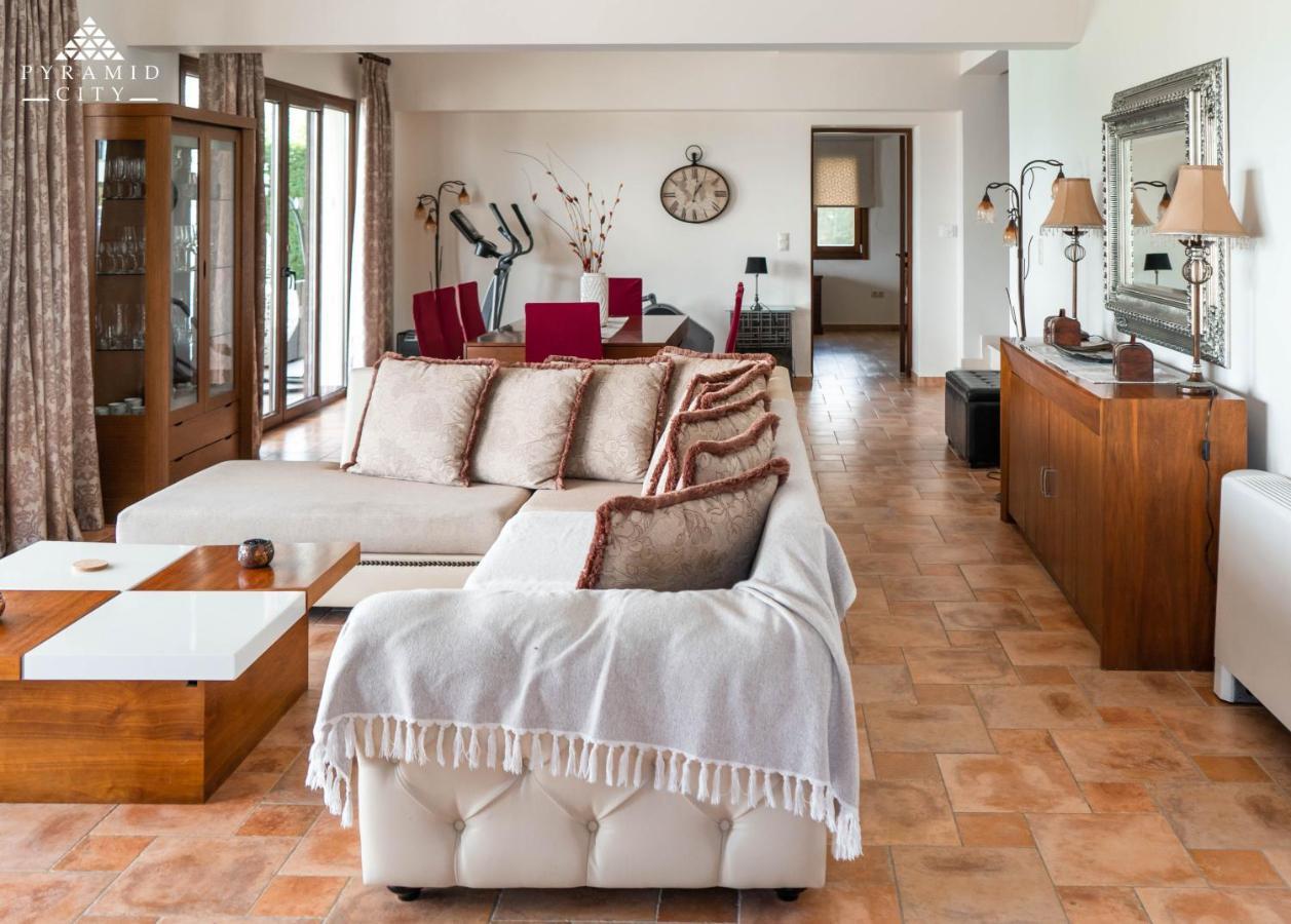 Luxury Villa Hera - Beachfront Roda  Exterior foto